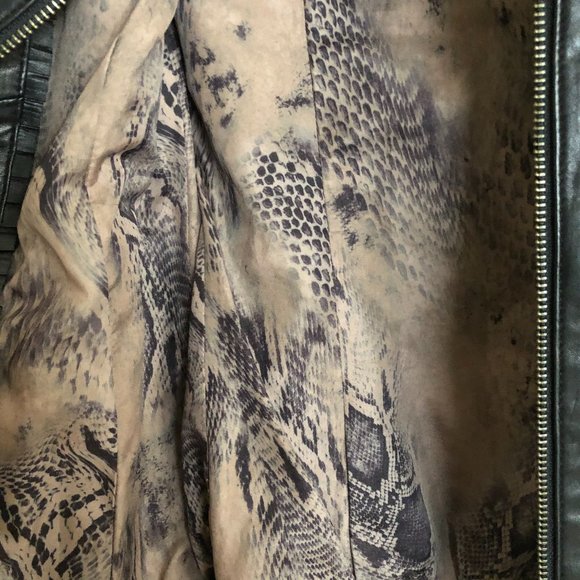 Aritzia Mackage Leather Jacket - Picture 5 of 6